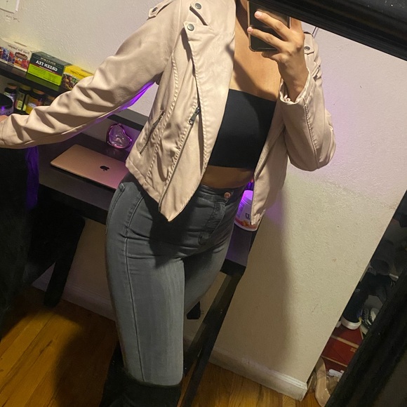 Charlotte Russe CROP TOP BLAZER - Picture 3 of 5